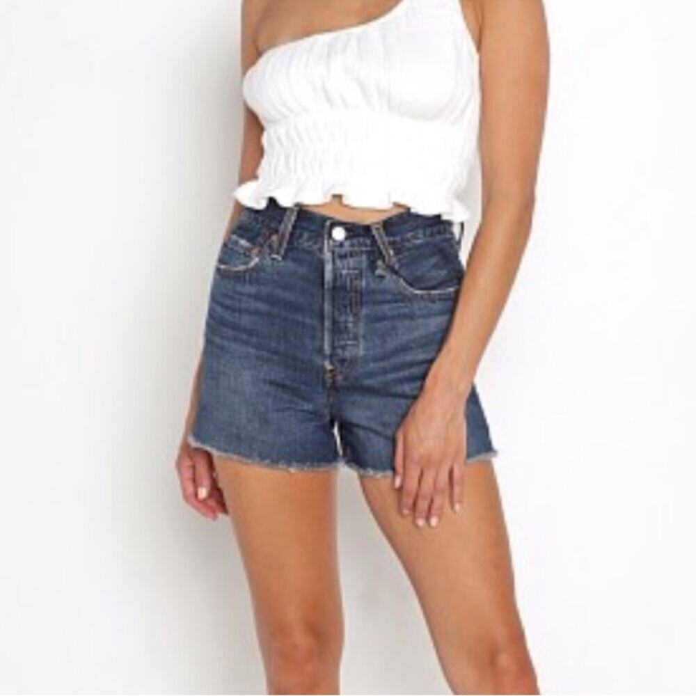 Levi’s Ribcage Noe Five Cut Offs